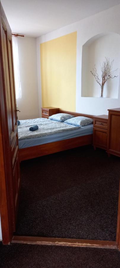 Penzion U Skoly Stare Mesto  Exterior photo