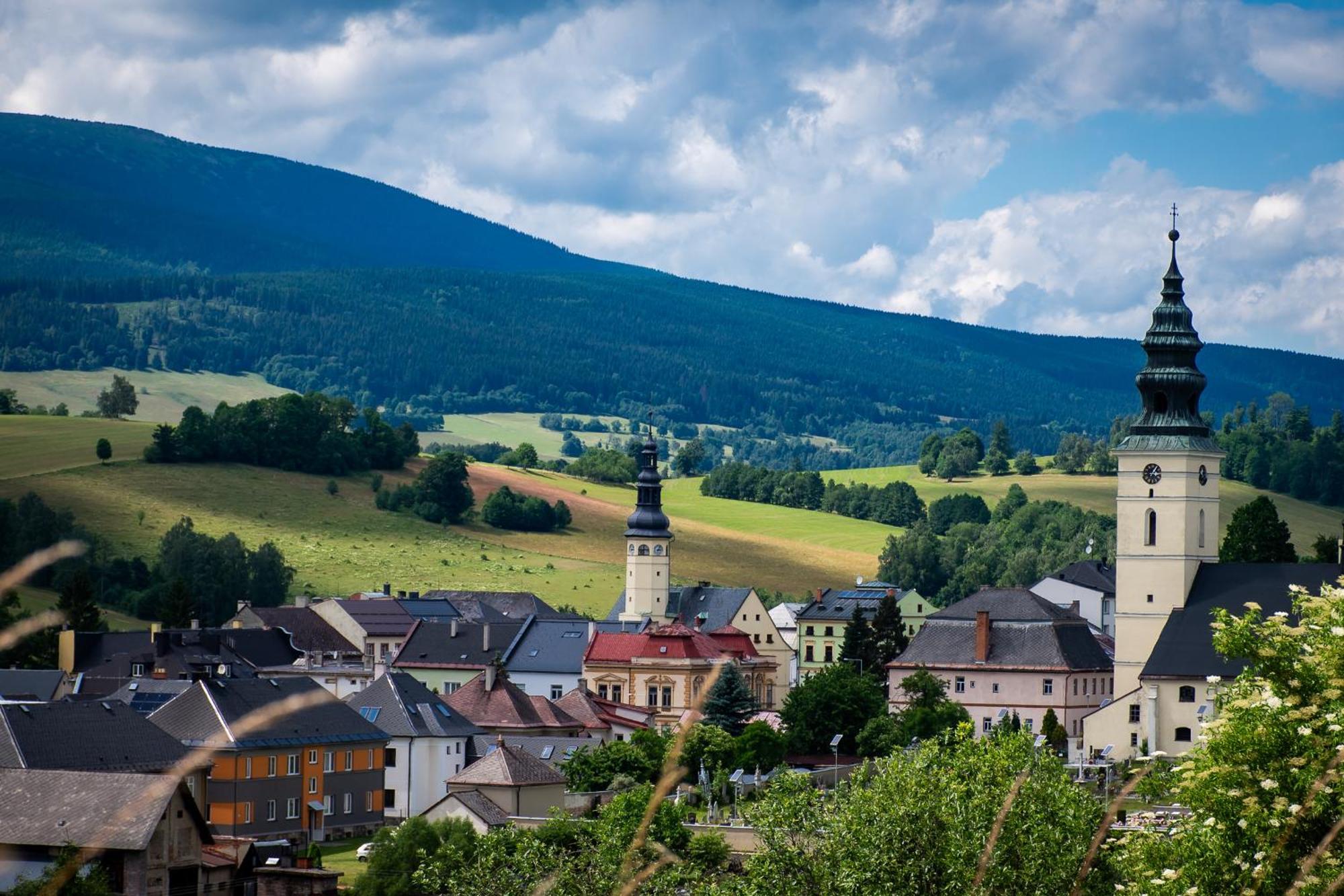 Penzion U Skoly Stare Mesto  Exterior photo